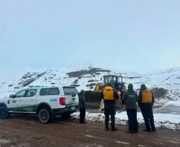 Gendarmería evacuó a seis personas tras las nevadas que dejaron aislada la cordillera sanjuanina