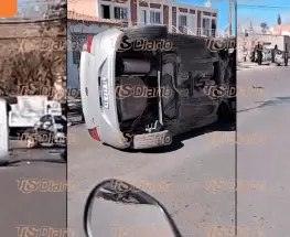Un choque entre dos vehículos terminó con un vuelco en una calle de Capital