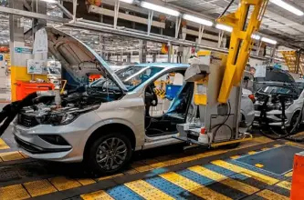 La industria automotriz volvió a contraerse en julio, aunque las exportaciones sostuvieron la actividad