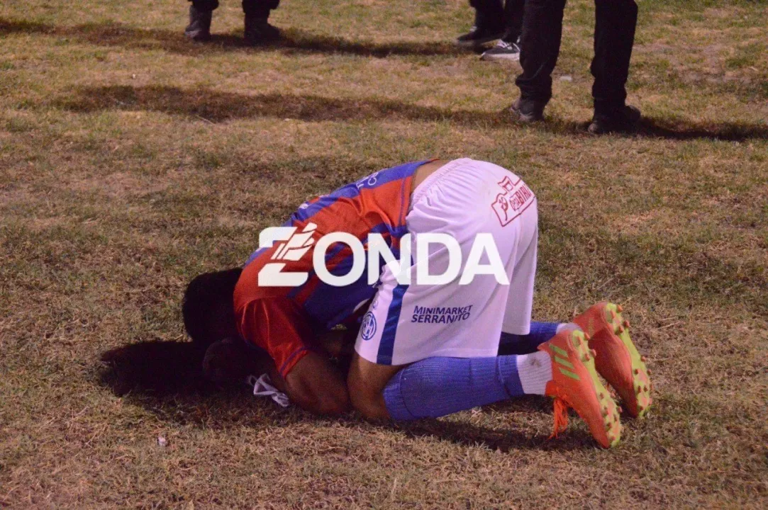 San Lorenzo de Ullum campeon 4.jpg