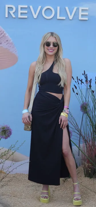 emma-roberts-at-revolve-party-at-coachella-2023-music-festival-in-indio-04-15-2023-6.jpg