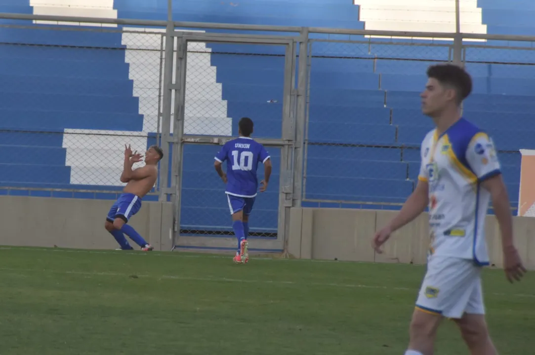 Unión de Villa Krause contra  Colón Junior