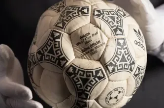 Ponen en subasta la pelota de los dos goles de Maradona a Inglaterra