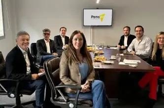 Un informe de Fundación Pensar advierte por la deuda de las familias y la fractura social