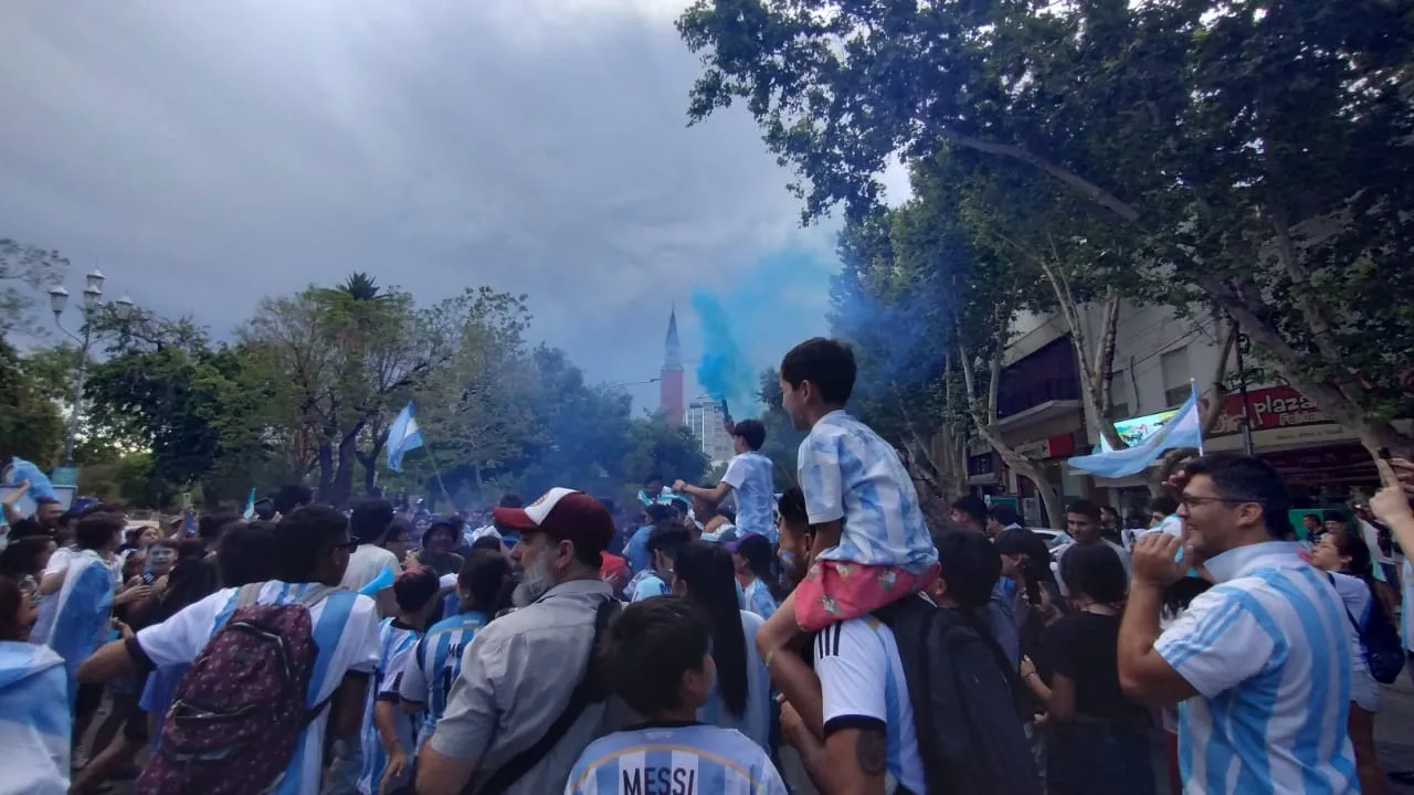 Festejos plaza 25.jpg