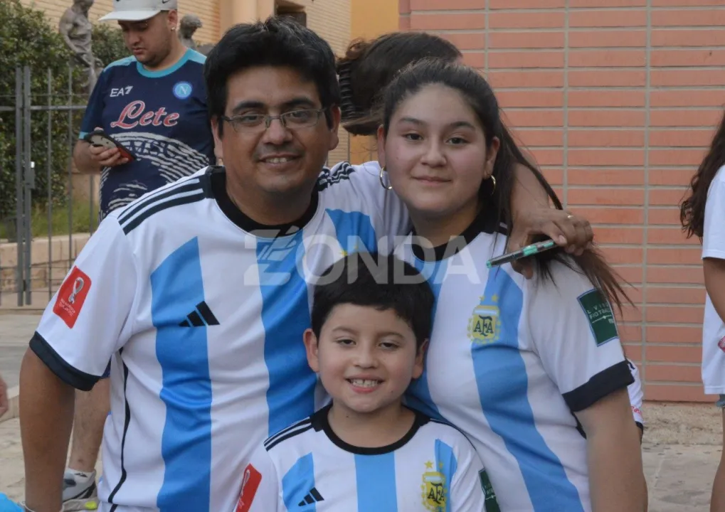 caravana sanjuanina por el mundial (17).jpg