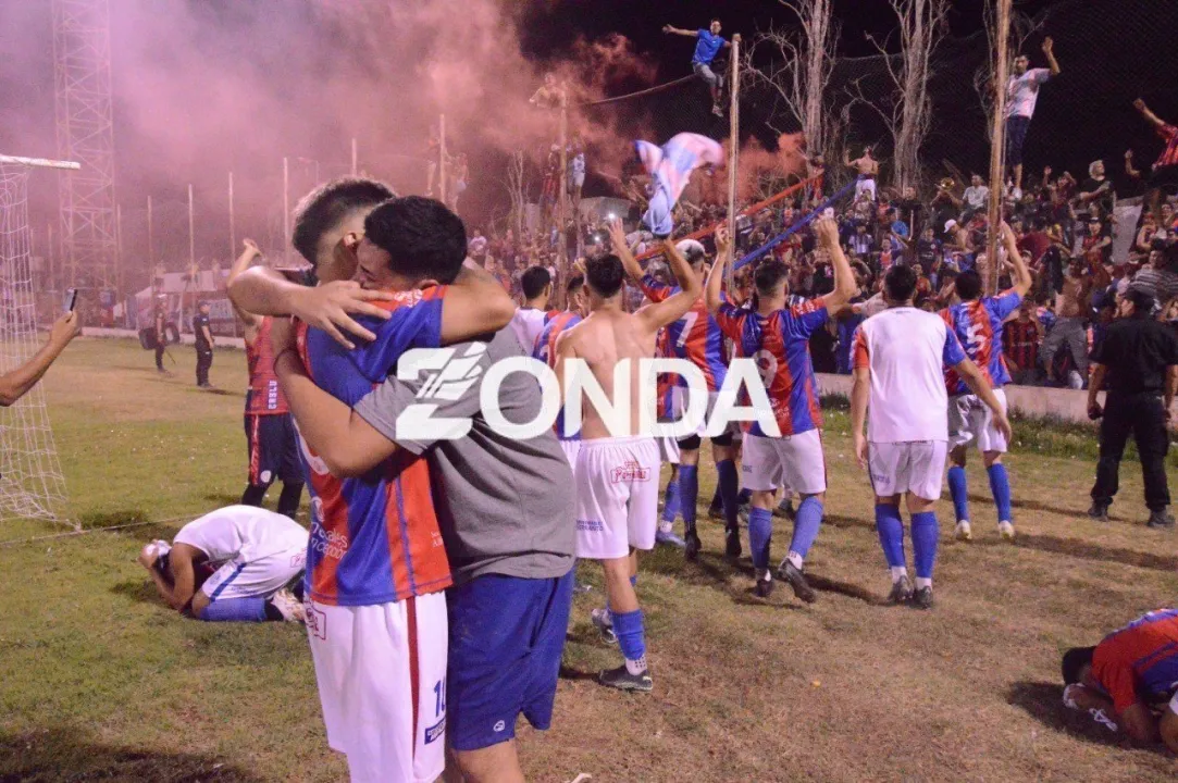 San Lorenzo de Ullum campeon 5.jpg