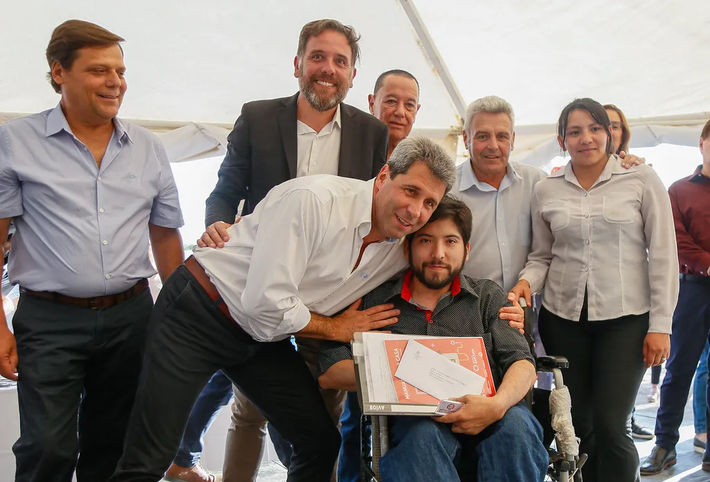 Entregan un barrio con ciclovías.