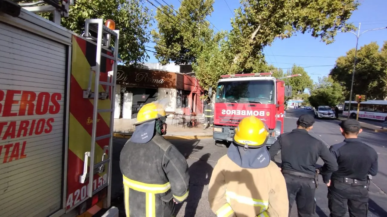 incendio en Di Roma (2).jpg
