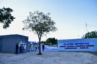 Chimbas inaugura un nuevo playón deportivo para tres barrios del departamento
