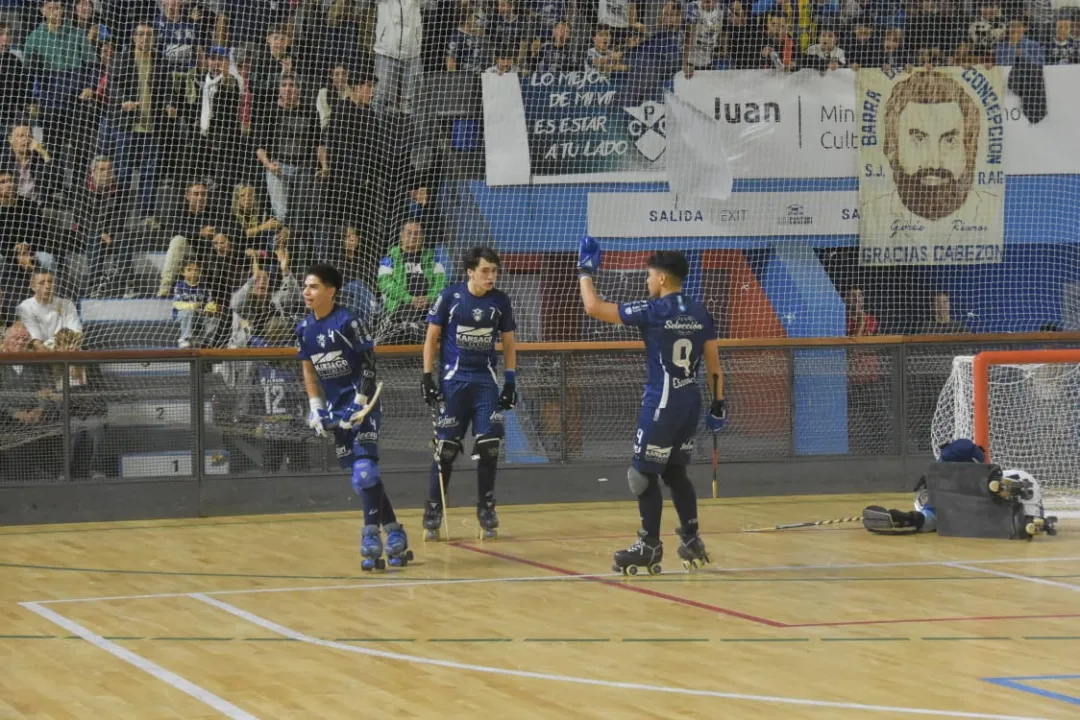Final Copa Argentina de hockey sobre Patines CPC y UVT   1.jpg