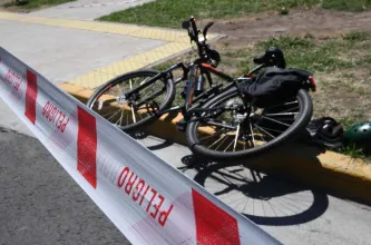 Un adolescente fue asaltado por cuatro hombres y le sustrajeron su bicicleta en Rivadavia