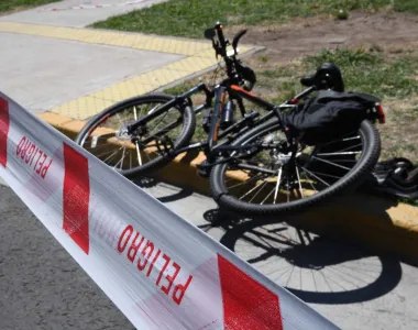 Un adolescente fue asaltado por cuatro hombres y le sustrajeron su bicicleta en Rivadavia