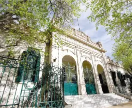 La Escuela Normal Sarmiento explicó cómo controla sus accesos tras el reclamo de una madre