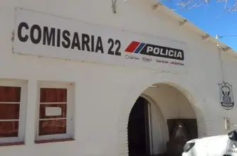 "Lo encontré temblando y llorando; jamás lo había visto así", dijo la madre del menor