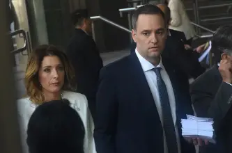 Crecen las presiones sobre Manuel Adorni tras su explicación patrimonial y se acelera su exposición en el Senado