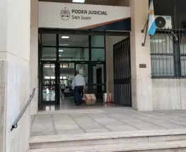 Unifican condena y ordenan 10 meses de prisión para un hombre que admitió una agresión con cuchillo