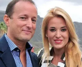 Allanan dos propiedades para determinar el origen de los videos con dólares de Jesica Cirio
