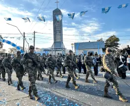 Miles de vecinos colmaron las calles de 9 de Julio en un multitudinario desfile patrio
