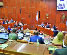 Presentan el presupuesto provincial 2023 en la Legislatura