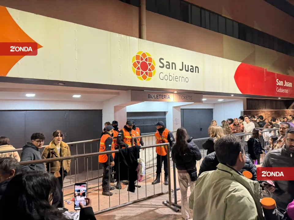 Lali en San Juan Amenaza de Bomba