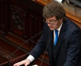 Investigan un plan para comercializar monedas con la imagen de Milei