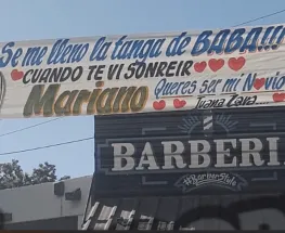 ¿Quién es el misterioso "Mariano" a quien le dedicaron el romántico pasacalle?