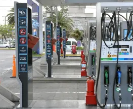 La Nación postergó la suba del tributo a los combustibles