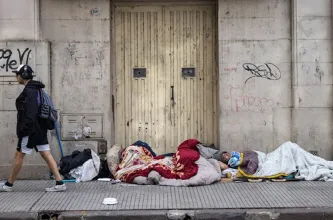 La caída de la pobreza reaviva cuestionamientos sobre la medición del INDEC