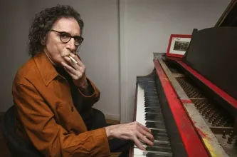 Charly García pasó por el quirófano y se recupera