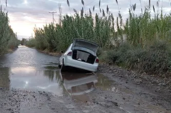 El municipio de Rawson coordinó un amplio operativo tras una fuga de agua en calle Superiora