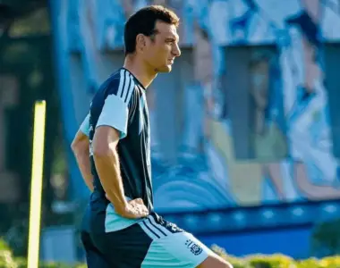 Argentina prueba variantes ante Honduras con cambios en todas las líneas