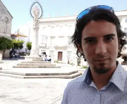 Avanza la reconstrucción del homicidio de un ex docente de la UNSJ en la capital española