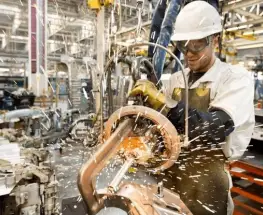 La UIA midió una baja de 1,8% en junio y el semestre quedó con saldo negativo
