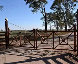 La Iglesia objetó el proyecto sobre propiedad privada y advirtió por la tierra