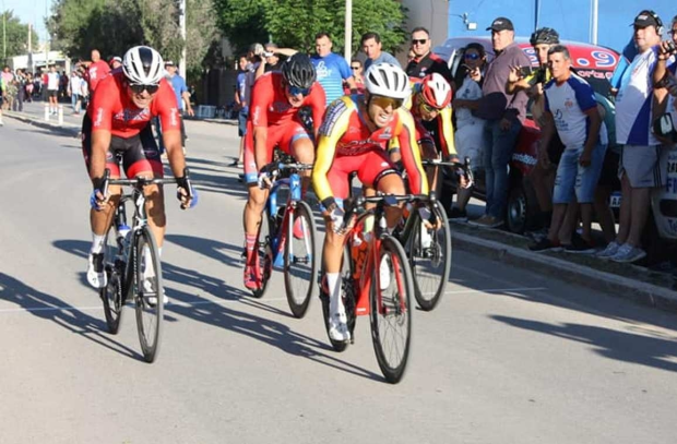 Mauro Richeze al frente de la Chepes El Zonda