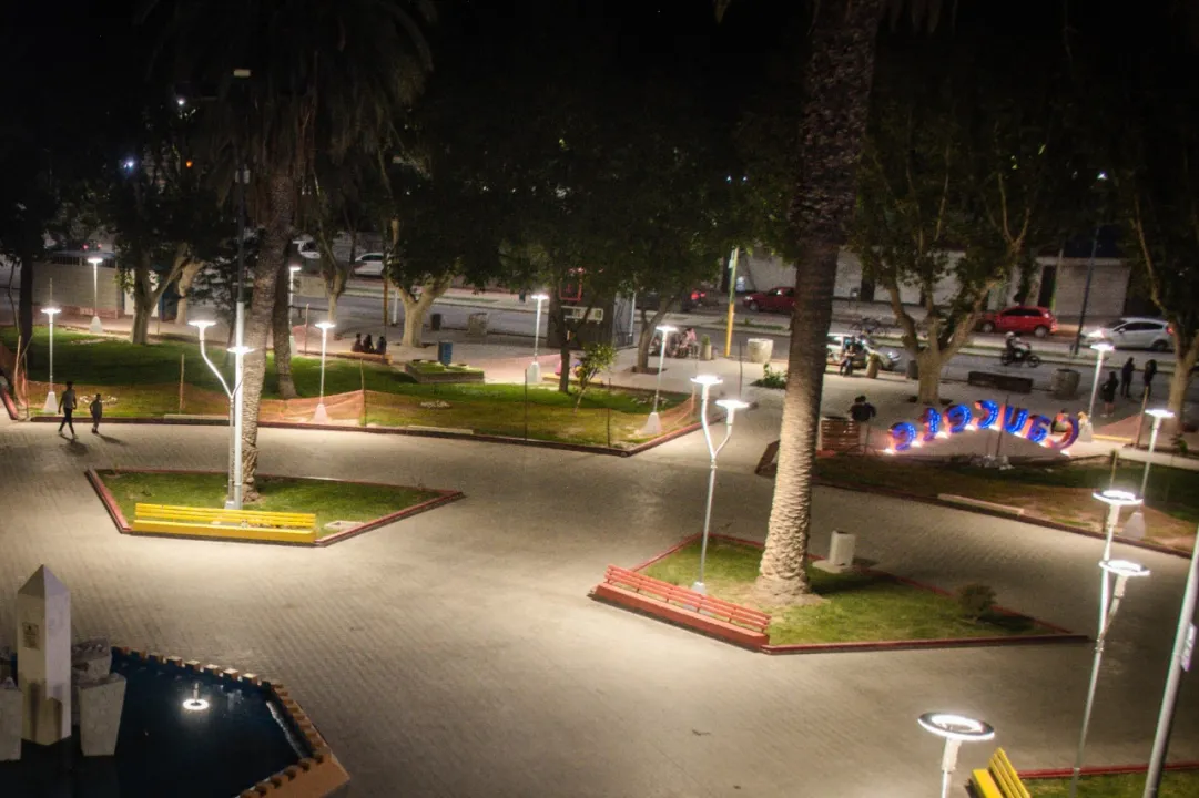 Inauguran la remodelación de la plaza de Caucete