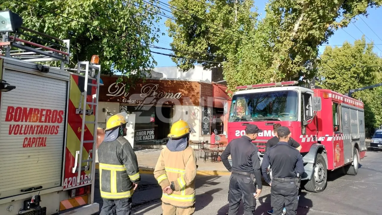 incendio en Di Roma (4).jpg