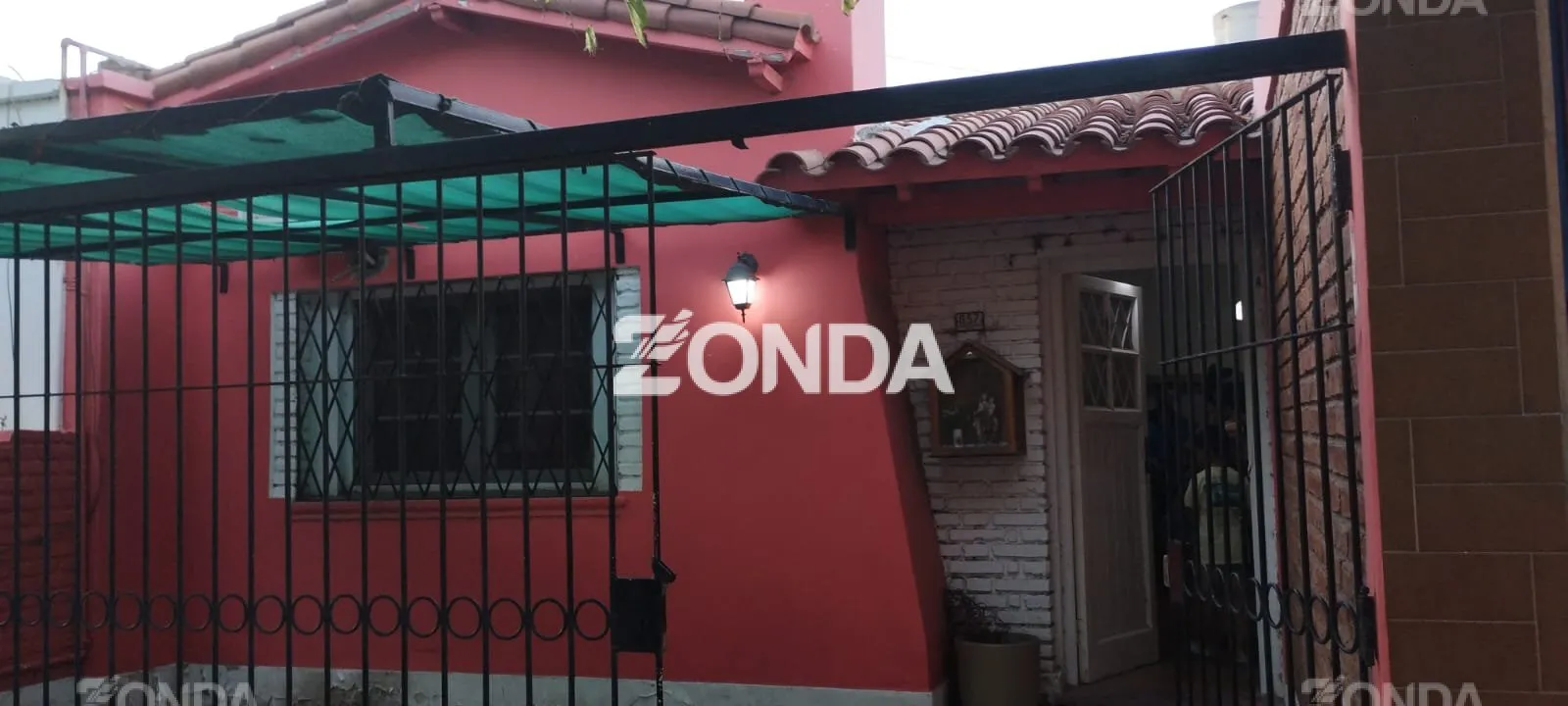 Roban la costosa computadora de una estudiante a punto de recibirse (6).jpg