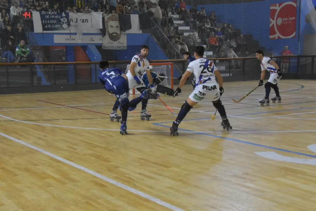 Final Copa Argentina de hockey sobre Patines CPC y UVT 9  .jpg