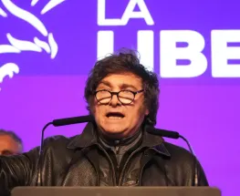 El oficialismo analiza adelantar la elección presidencial a mayo de 2027