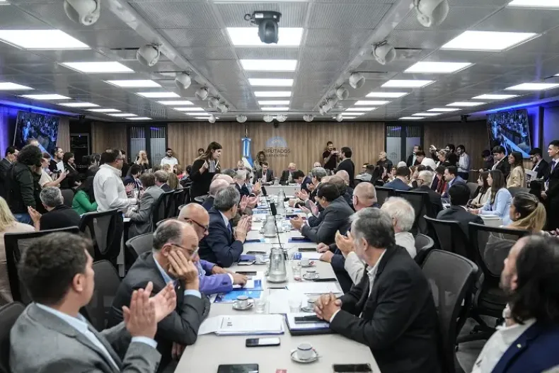 PyMEs alertaron en Diputados por la caída del consumo, el cierre de empresas y la presión impositiva