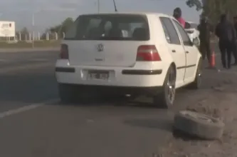 Dos choques en pocos metros complicaron el tránsito cerca del aeropuerto