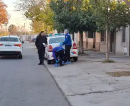 Una mujer llegó herida a la comisaría y denunció que su pareja la atacó con un cuchillo