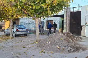 Detuvieron a un hombre acusado de atacar con un cuchillo a su expareja en calle Jujuy