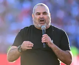 Chilavert replicó a Dugarry tras sus críticas a Paraguay y desató ردacción en X