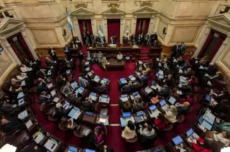 El Senado abrió la sesión para debatir cambios sobre propiedad privada y pliegos judiciales