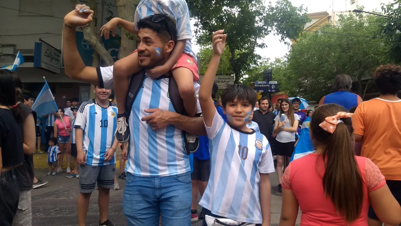 Festejos plaza 25.jpg