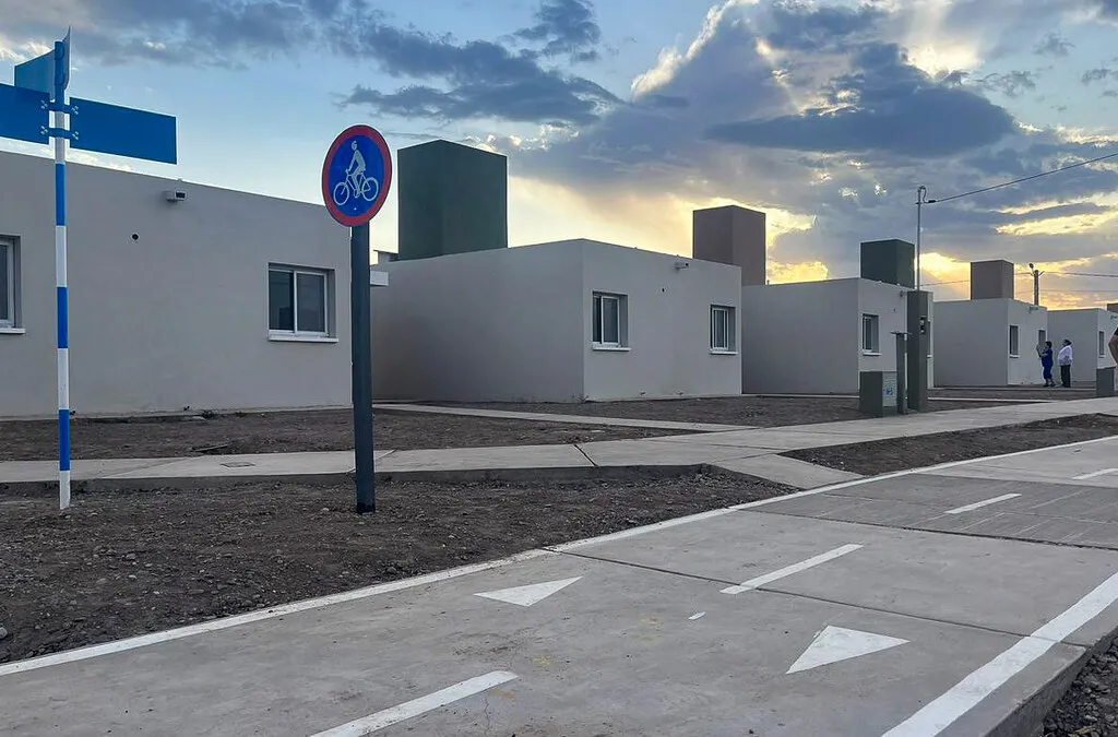 Entregan un barrio con ciclovías.