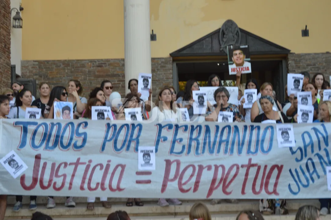 Marcha por Fernando Baes Sosa en San Juan